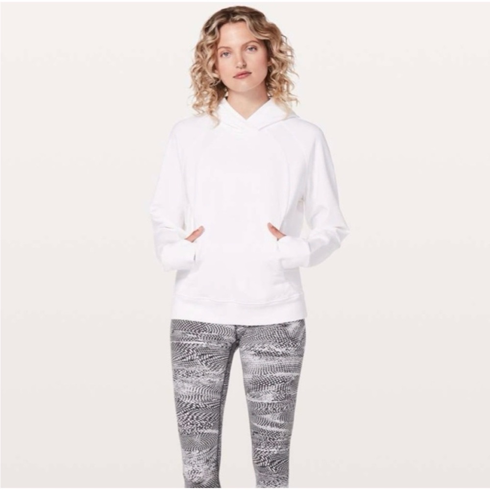 Lululemon Athletica Hooded Pullover with Kangaroo Pocket, size 6
